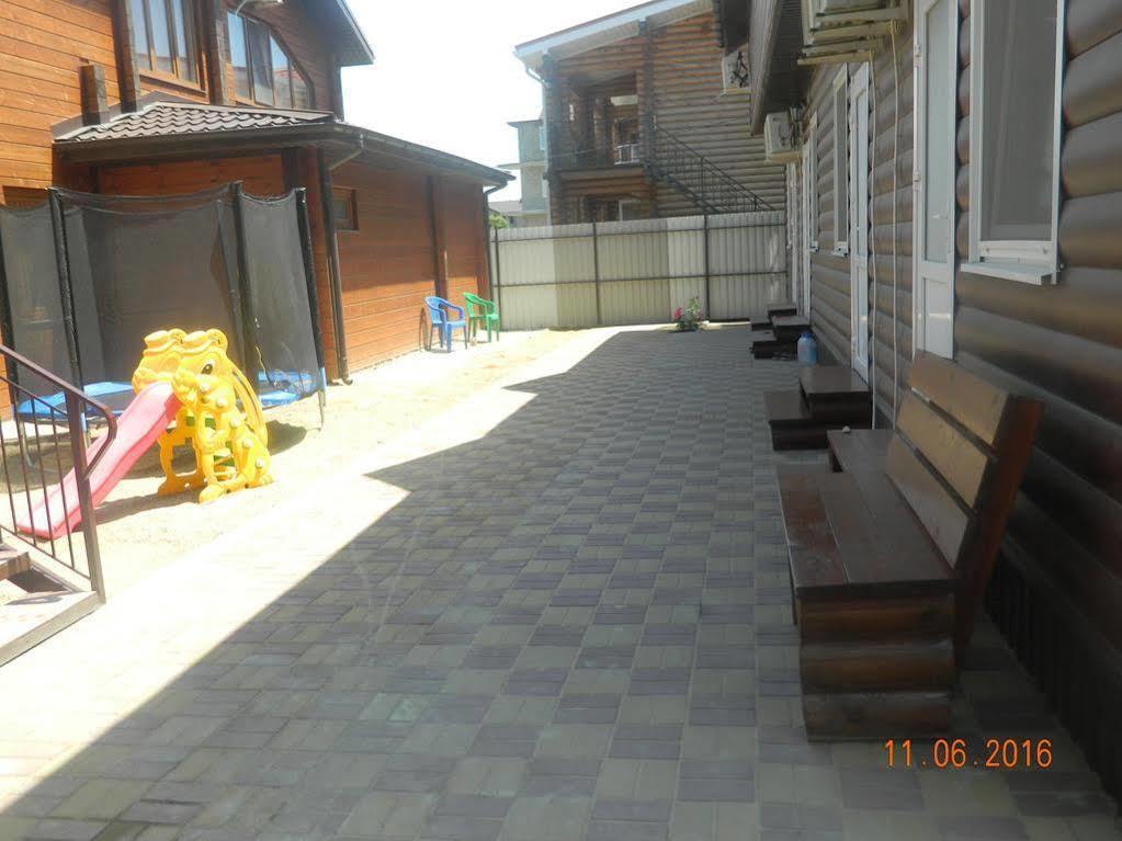 Guest House Kovcheg Anapa Exterior photo